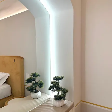 Bellavitarooms-fiore Di Maggio Luxury 4* מטרה