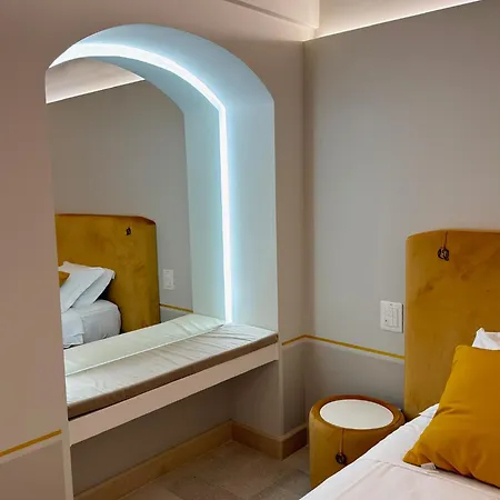 בית הארחה Bellavitarooms-fiore Di Maggio Luxury 4*