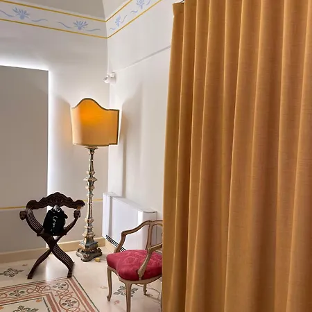 Bellavitarooms-fiore Di Maggio Luxury 4* מטרה