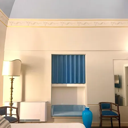 Bellavitarooms-fiore Di Maggio Luxury 4* מטרה