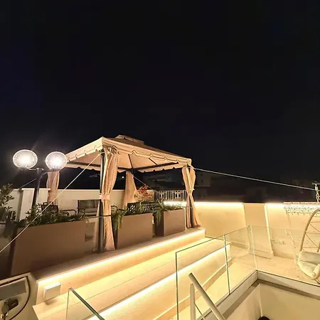 Bellavitarooms-fiore Di Maggio Luxury בית הארחה 4*