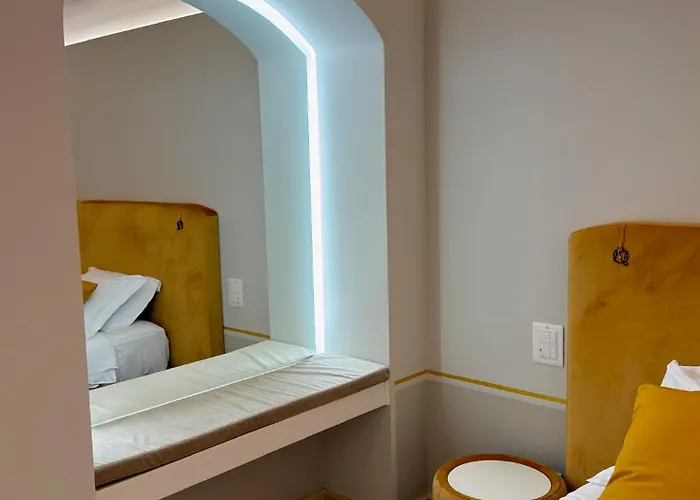 Guest house Bellavitarooms-fiore Di Maggio 4*