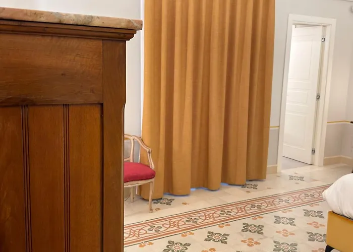 Pensión Bellavitarooms-fiore Di Maggio 4*